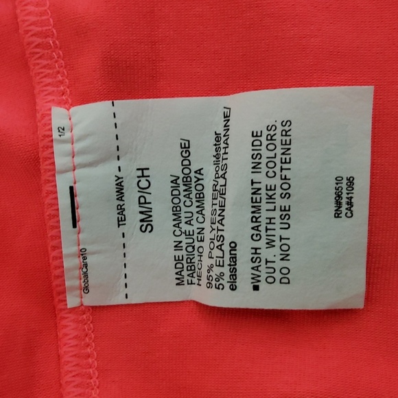 Under Armor Women's Pink Polo Shirt Size S/P - Picture 6 of 6